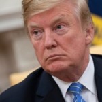 Путин подарил Трампу футбольный мяч с чипом, отслеживающим перемещения